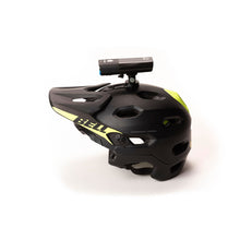 Load image into Gallery viewer, Mountain Lab x1800 Lumen Flashlight Kit
