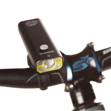 Load image into Gallery viewer, x800 Lumen Flashlight Kit