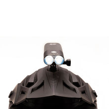 Load image into Gallery viewer, x1800 Lumen Flashlight Kit
